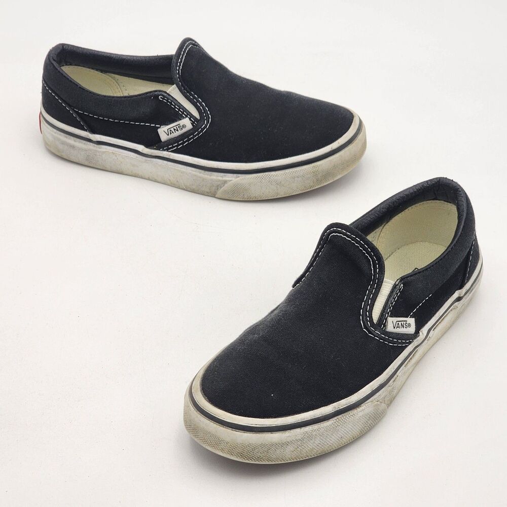 Vans Kids Classic Slip On Shoe Sneakers Black White Unisex Little Kid's Size 1.5